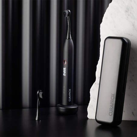 Curaprox Black is White...